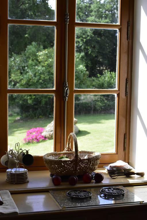 Bed and Breakfast La Tale Chahaignes Esterno foto