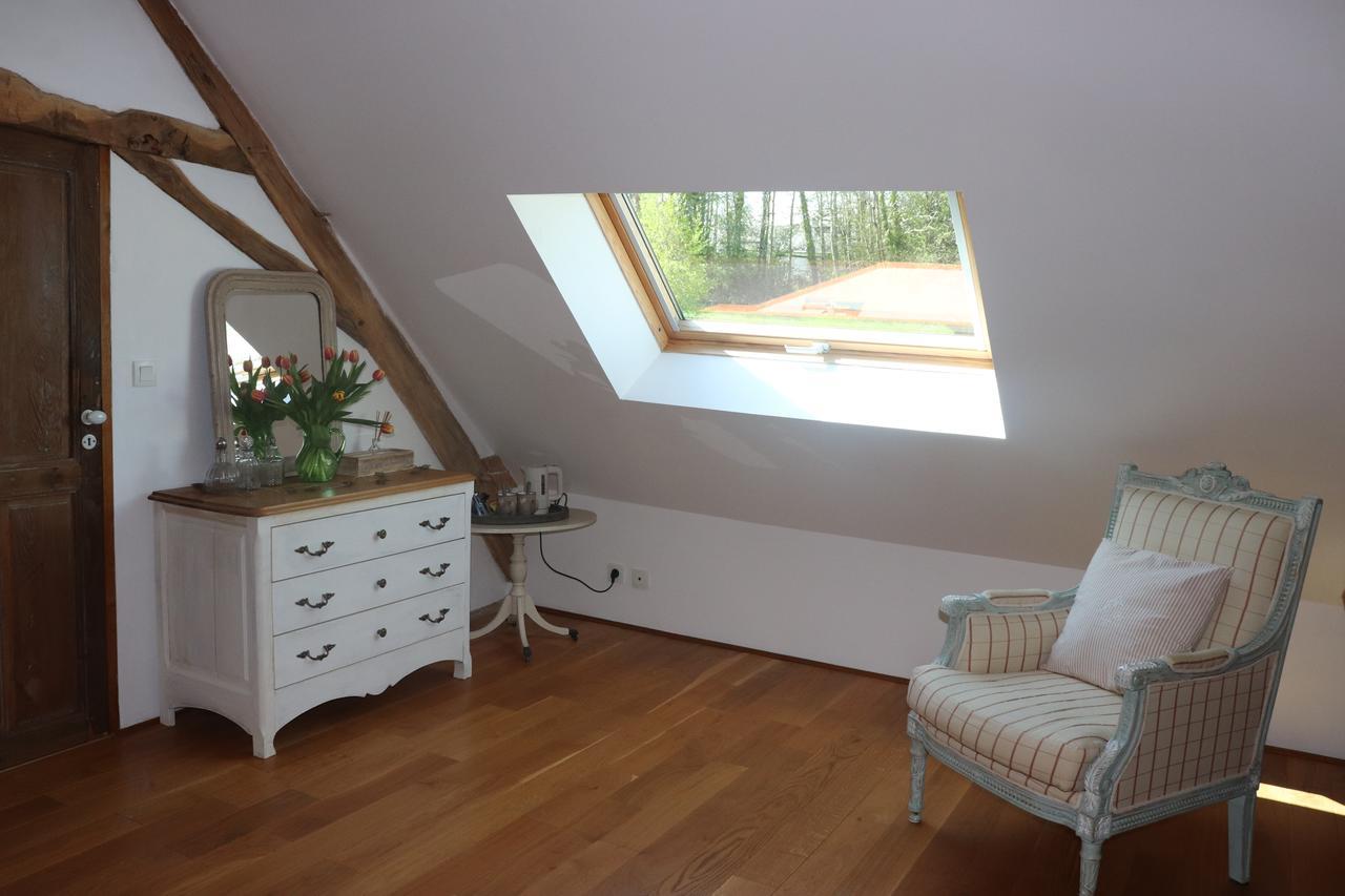 Bed and Breakfast La Tale Chahaignes Esterno foto